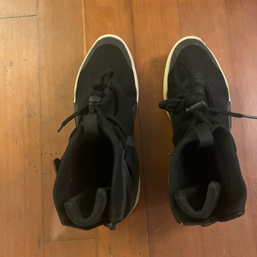 Fear of God x Nike